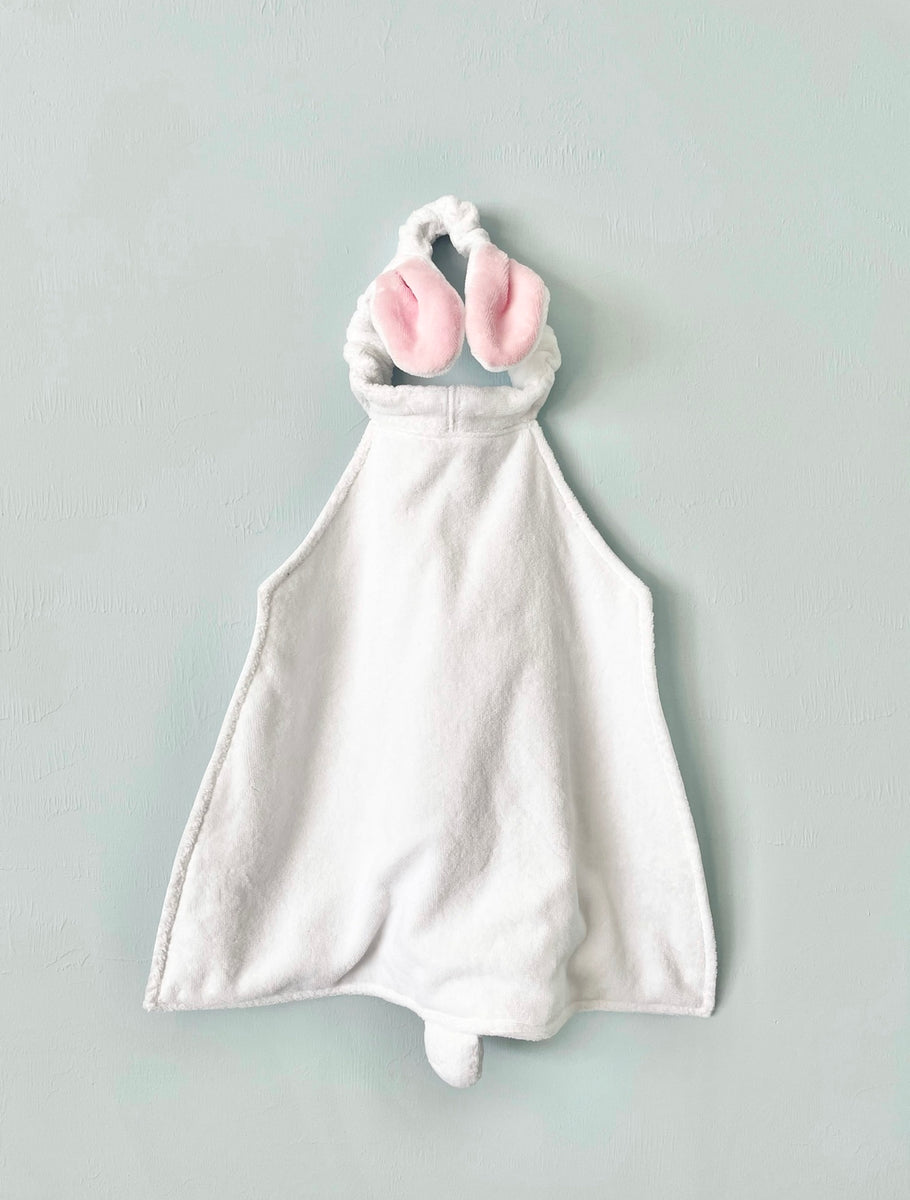 http://www.towelback.com/cdn/shop/products/SnugglyBunnyonwall_1200x1200.jpg?v=1632411841