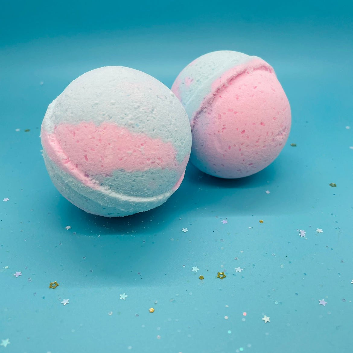 Bubblelicious Bath Bomb - Towel Back